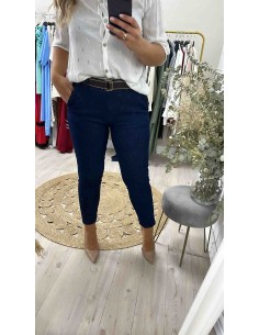 Jeans cinturón marrón...
