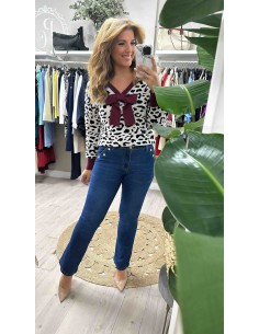 Jeans -5kg push up botones...