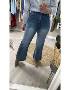 Jeans push up bajo