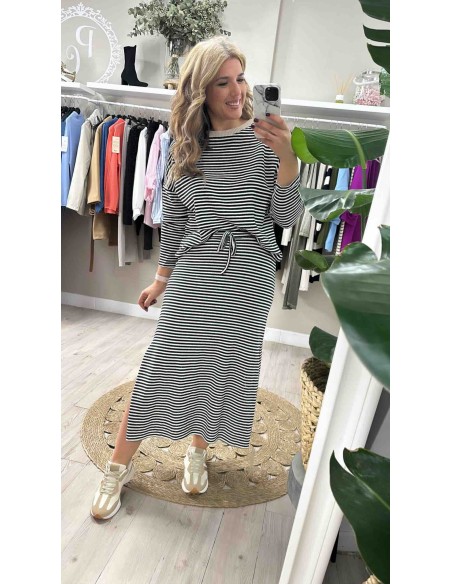Conjunto punto rayas falda