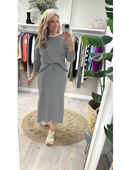 Conjunto punto rayas falda