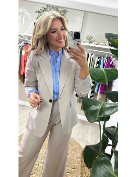 Traje Amanda
