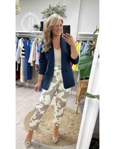 Blazer smokin Laura 2