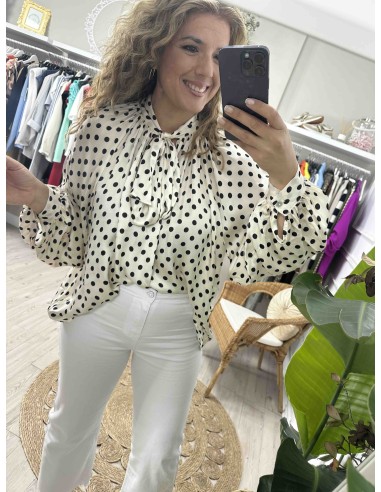 Camisa lazada lunares