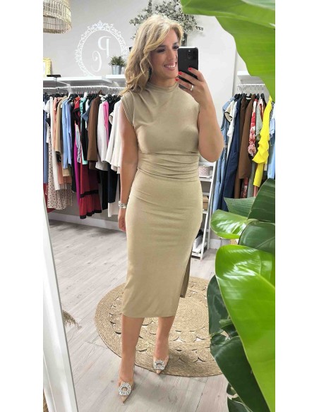 Vestido dorado frunce