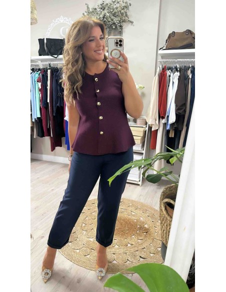 Top berenjena botones