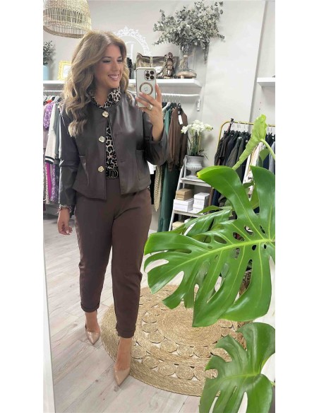 Chaqueta polipiel botones