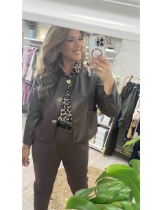 Chaqueta polipiel botones 2