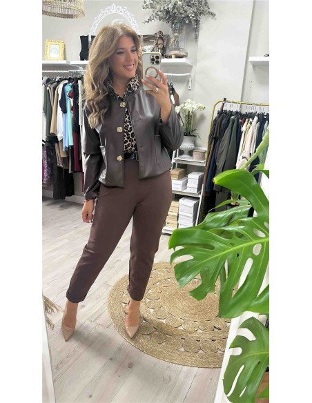 Chaqueta polipiel botones