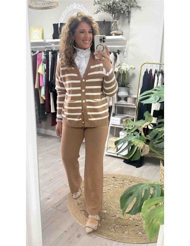 Conjunto punto rayas rebeca