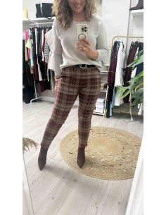 Pantalón cuadros cinturón 2