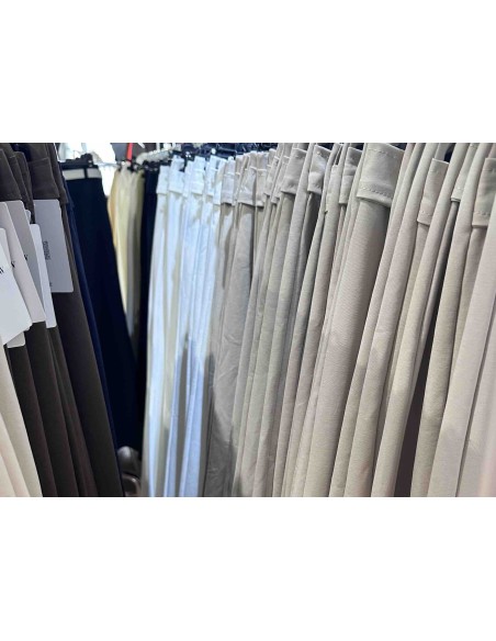 Pantalón punto roma presilla