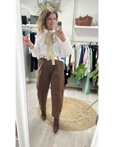Pantalón Mila con cinturón
