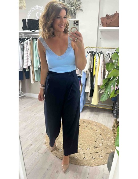Body blonda elástica