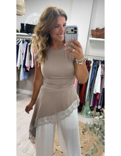 Top asimetrico encaje