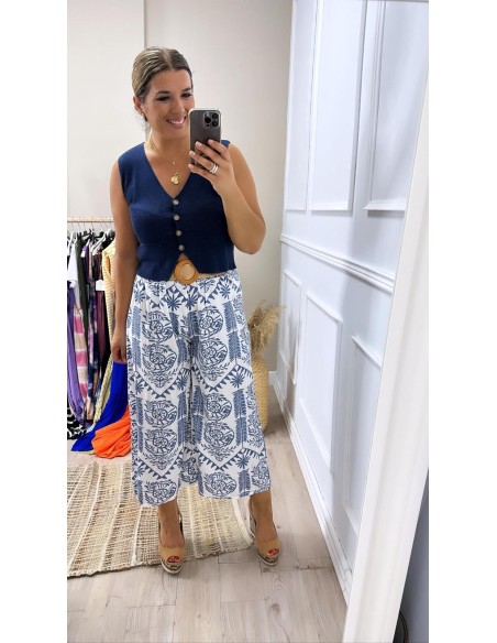 Pantalón crop estampado cinturón
